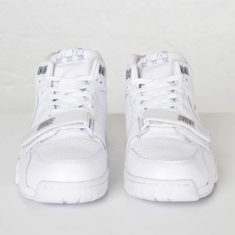 Fragment Design x NikeCourt Air Trainer 1 Mid Premium SP “White_White-Wolf Grey” 806942-110