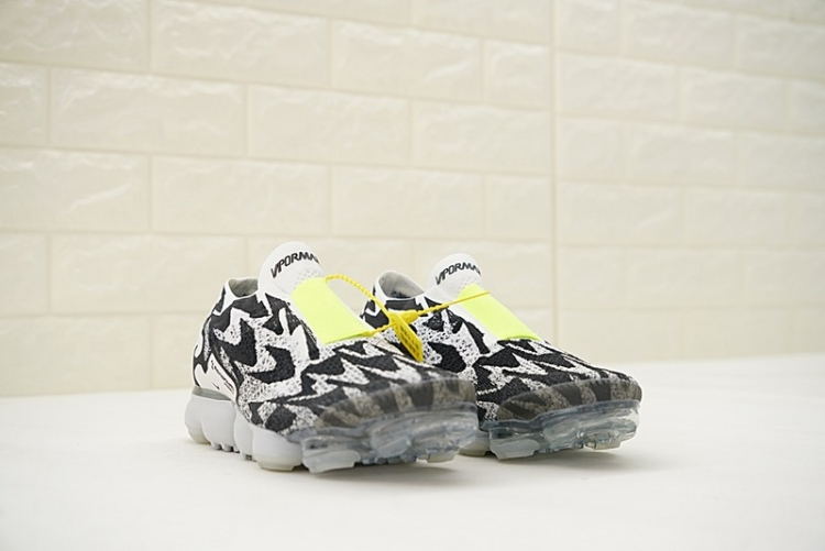 ACRONYM x Nike Air VaporMax Moc 2