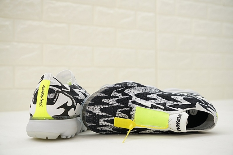 ACRONYM x Nike Air VaporMax Moc 2