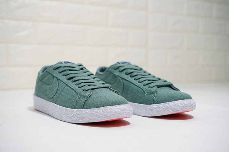 Nike SB Blazer Zoom Low Canvas Deconstructed AH3370-200