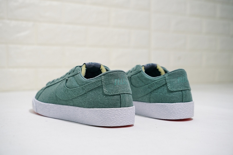 Nike SB Blazer Zoom Low Canvas Deconstructed AH3370-200