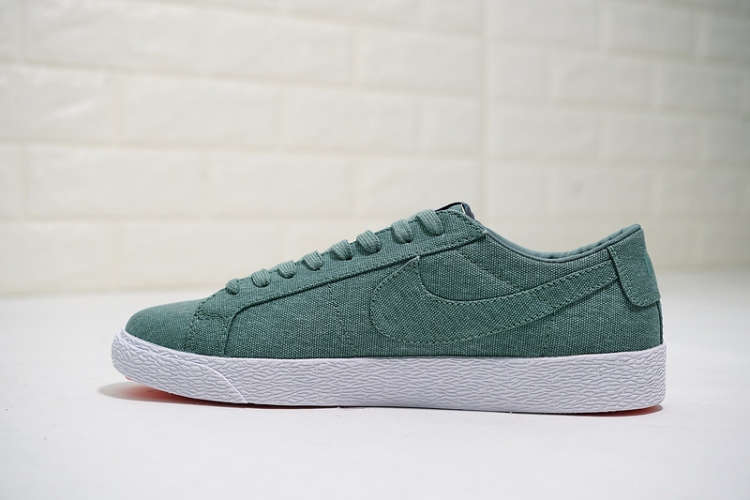 Nike SB Blazer Zoom Low Canvas Deconstructed AH3370-200