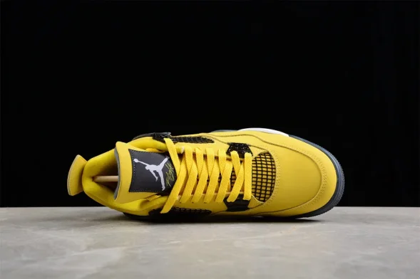  Nike Air Jordan 4 Retro Lightning CT8527-700 