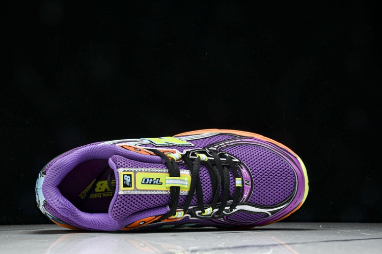  New Balance 740 U740MC2