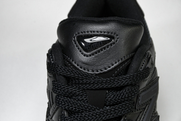 New Balance 9060 U9060NR 