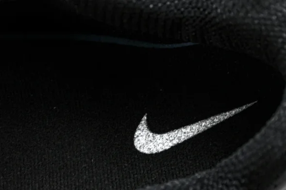 Nike Shox R4 HQ1988-006 