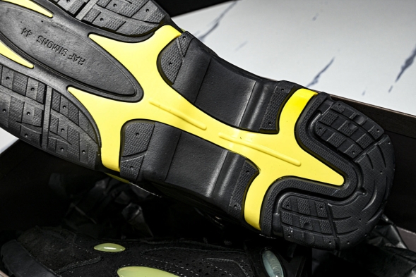 Raf Simons Cylon-21 HR740008L 