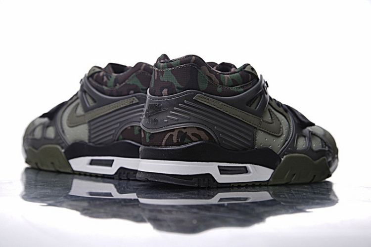 NIKE AIR TRAINER 3 705426-300