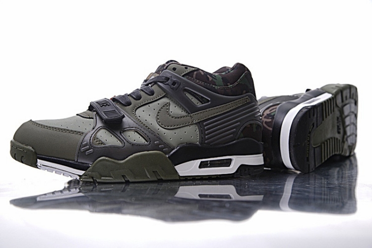 NIKE AIR TRAINER 3 705426-300