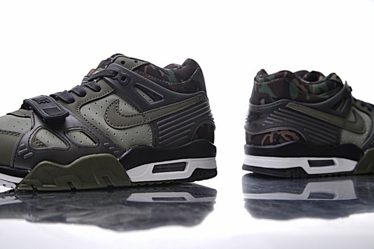 NIKE AIR TRAINER 3 705426-300