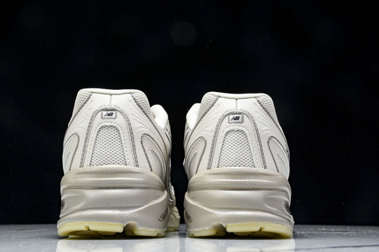  New Balance 740 U740LN1