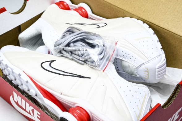 Nike Shox R4 AR3565-103 