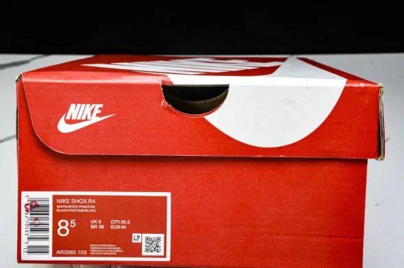 Nike Shox R4 AR3565-103 