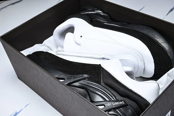 Raf Simons Cylon-21 Antei HR740001S29 