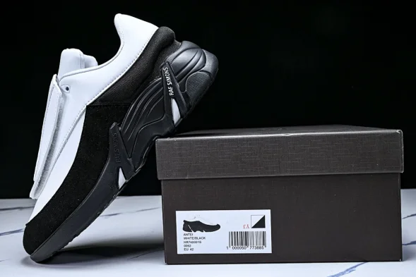 Raf Simons Cylon-21 Antei HR740001S29 