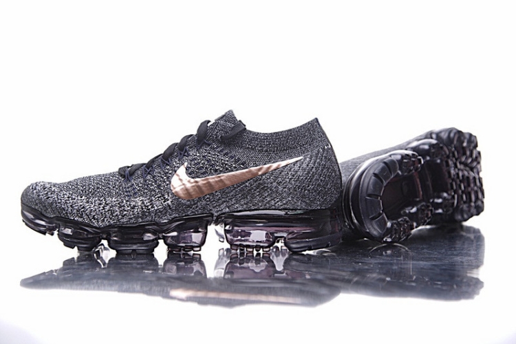 Nike Air VaporMax “Explorer Dark” 849558-010