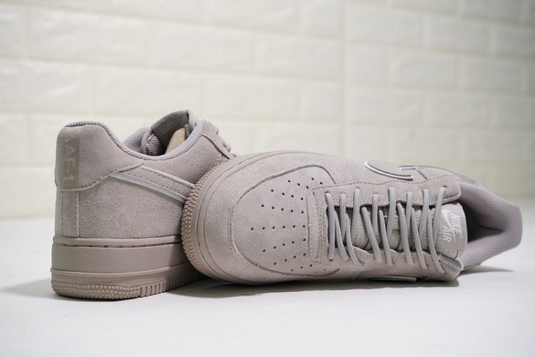 Nike Air Force 1 07 LV8 Suede AA1117-201