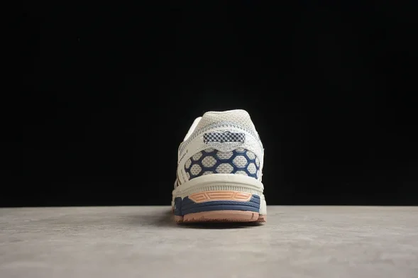 Asics GEL-KAHANA 8 1011B109-023 