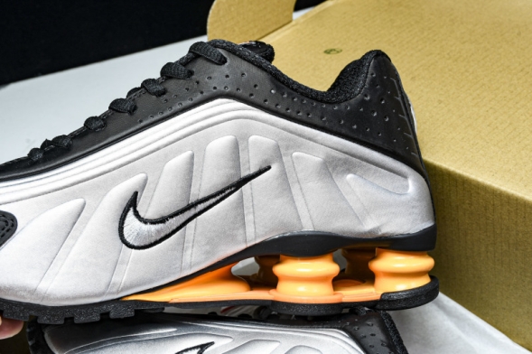 Nike Shox R4 HQ1988-003 
