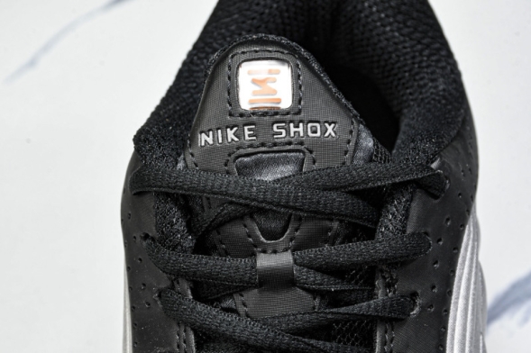 Nike Shox R4 HQ1988-003 