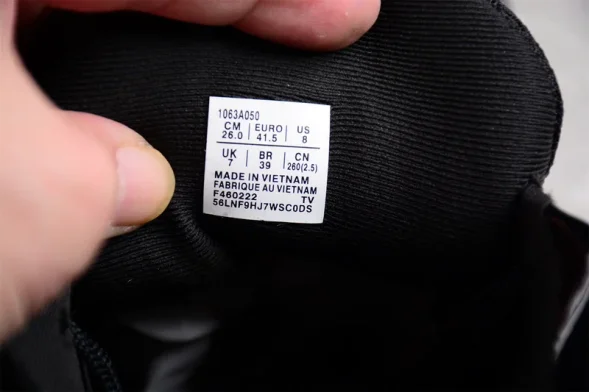 Asics Gelhoop V14 1063A050-001 