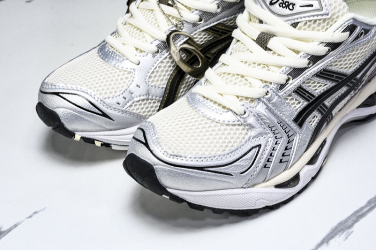 Asics Gel-Kayano 14 1201A019-108