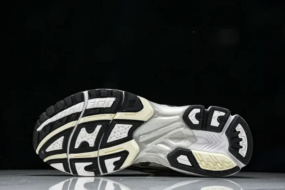 Asics Gel-Kayano 14 1201A019-108 
