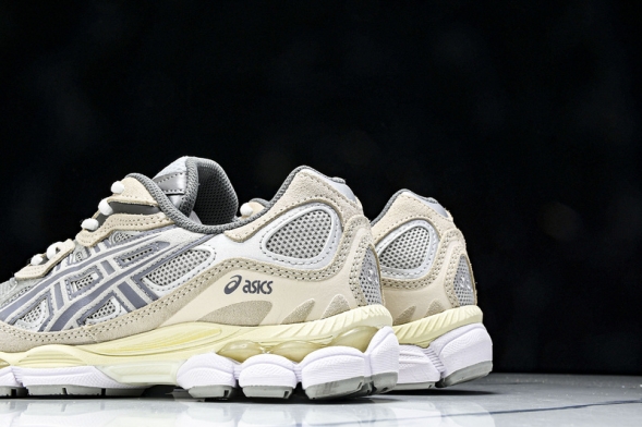 Asics Gel-NYC 1203A383-020 