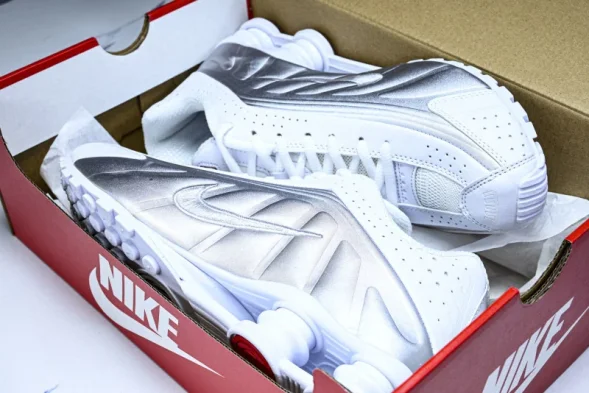 Nike Shox R4 AR3565-101 