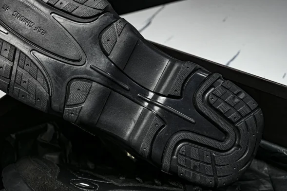 Raf Simons Cylon-21 HR740003S 