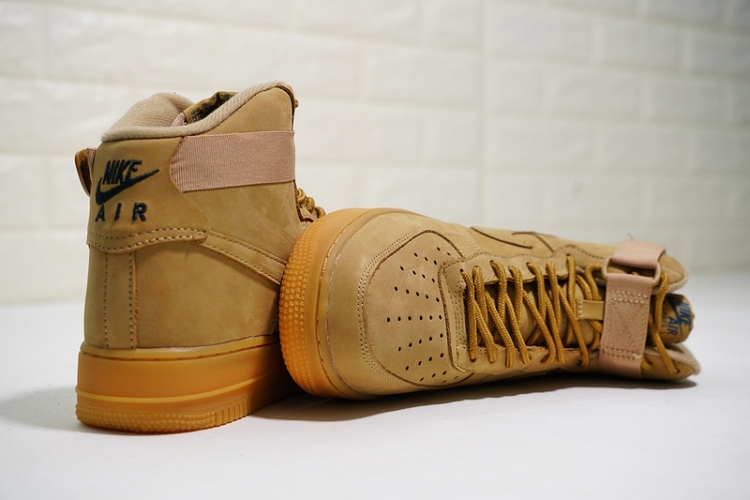 Nike Air Force 1 High '07 LV8“ Flax