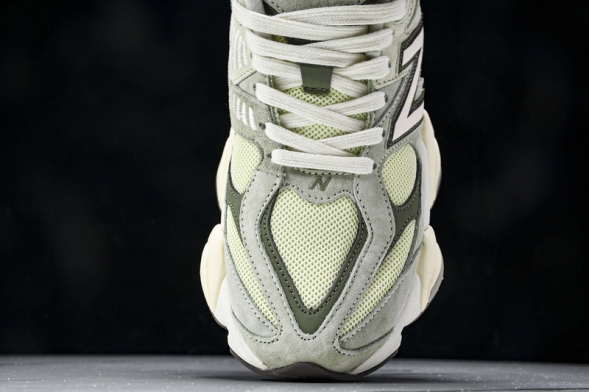 New Balance 9060 U9060EEC 
