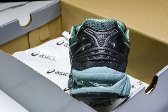 Asics Gel-Kayano 14 1201A922-300 