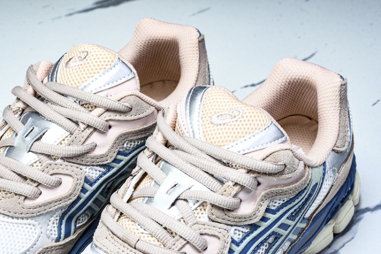 Asics Gel-NYC 1202A429-104