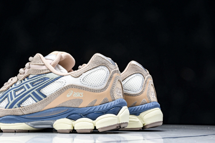 Asics Gel-NYC 1202A429-104