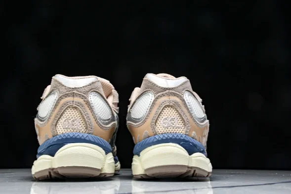 Asics Gel-NYC 1202A429-104 