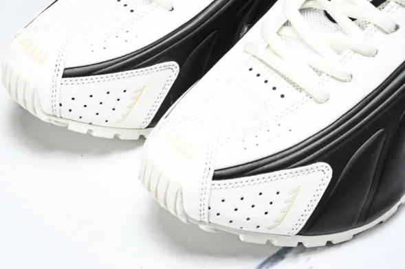 Nike Shox R4 AR3565-104 