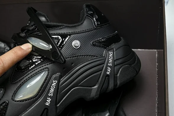 Raf Simons Cylon-21 HR740011L 