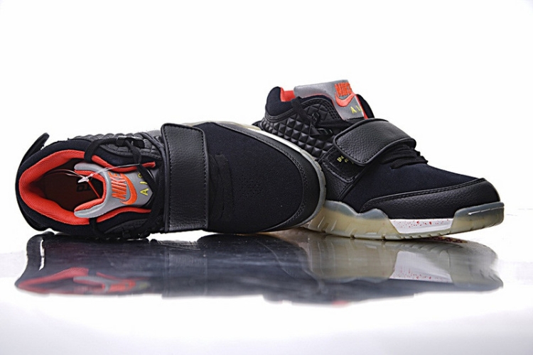 NIKE AIR TRAINER VICTOR CRUZ 821955-001