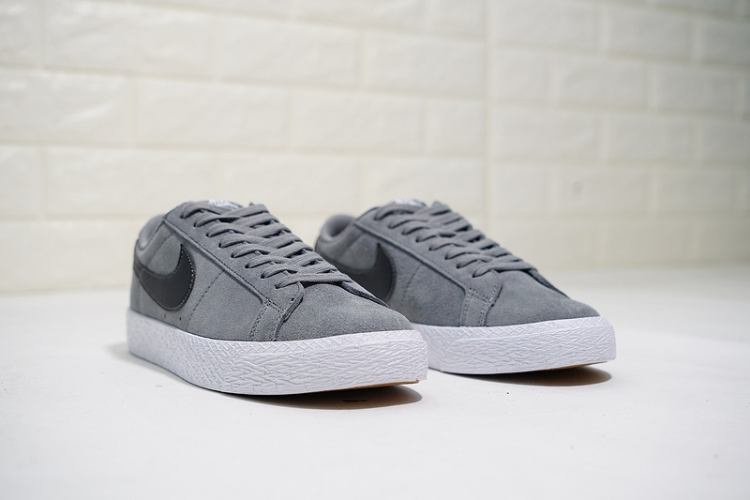 Nike SB Blazer Zoom Low Suede 864347-009