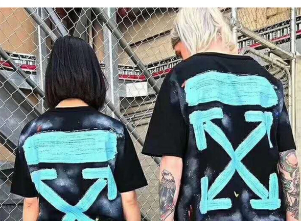  Off-White 