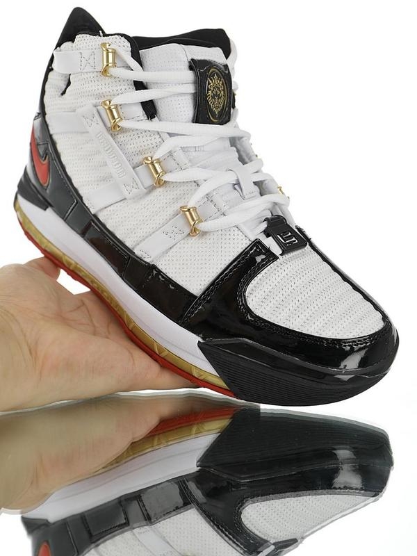 Nike LeBron 3 