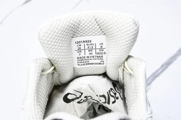 Asics Gel-Kayano 14 1201A922-100 