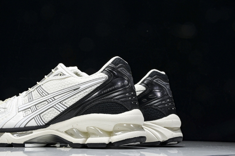 Asics Gel-Kayano 14 1201A922-100