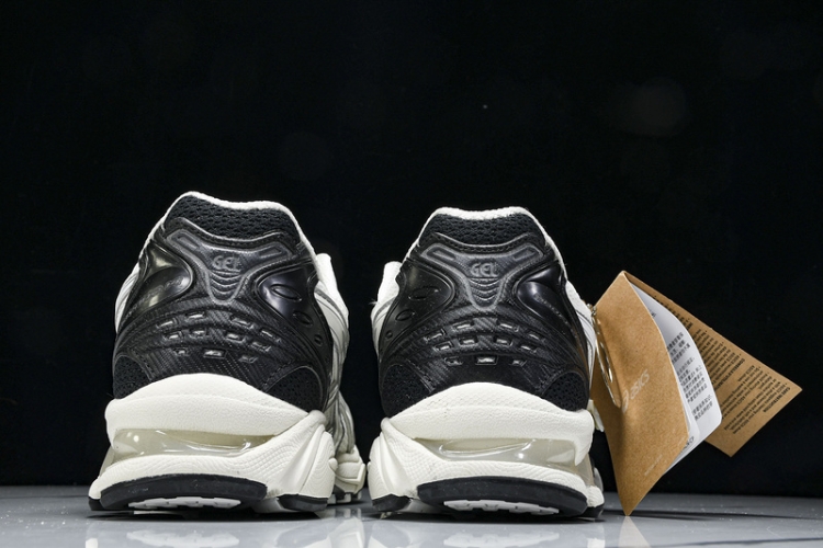 Asics Gel-Kayano 14 1201A922-100