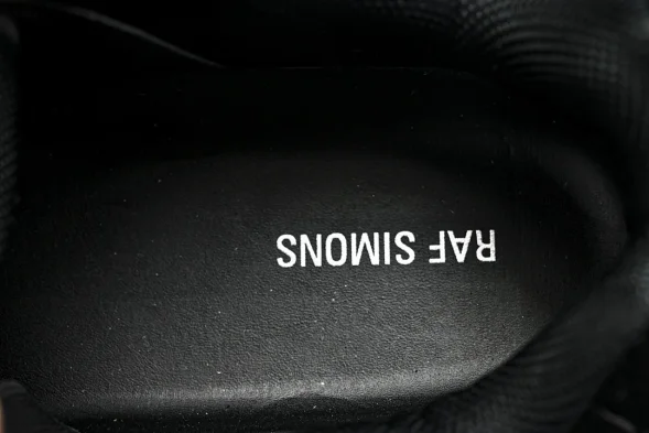 Raf Simons Cylon-21 HR740003L 