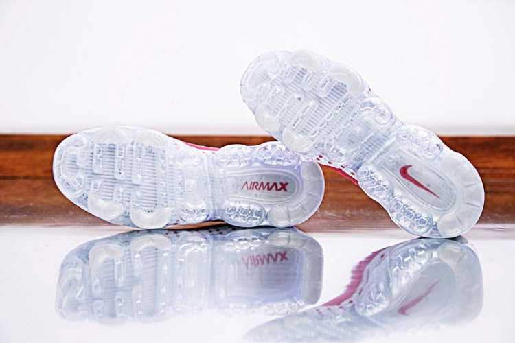 Nike Air VaporMax "Pure Platinum-University Red” 849558-006