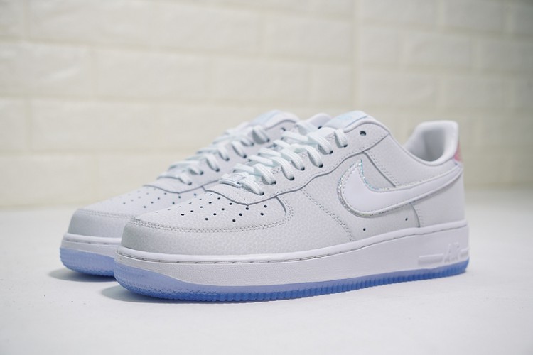 Nike Air Force 1 07 Premium 616725-105