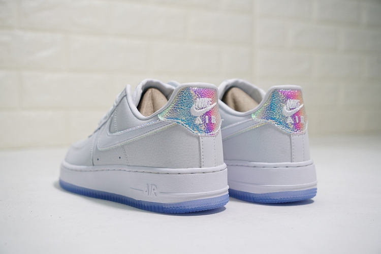 Nike Air Force 1 07 Premium 616725-105