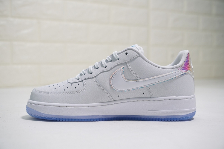 Nike Air Force 1 07 Premium 616725-105